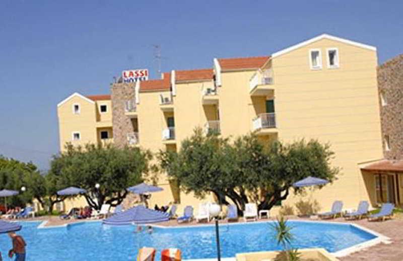 Lassi Hotel Exterior photo